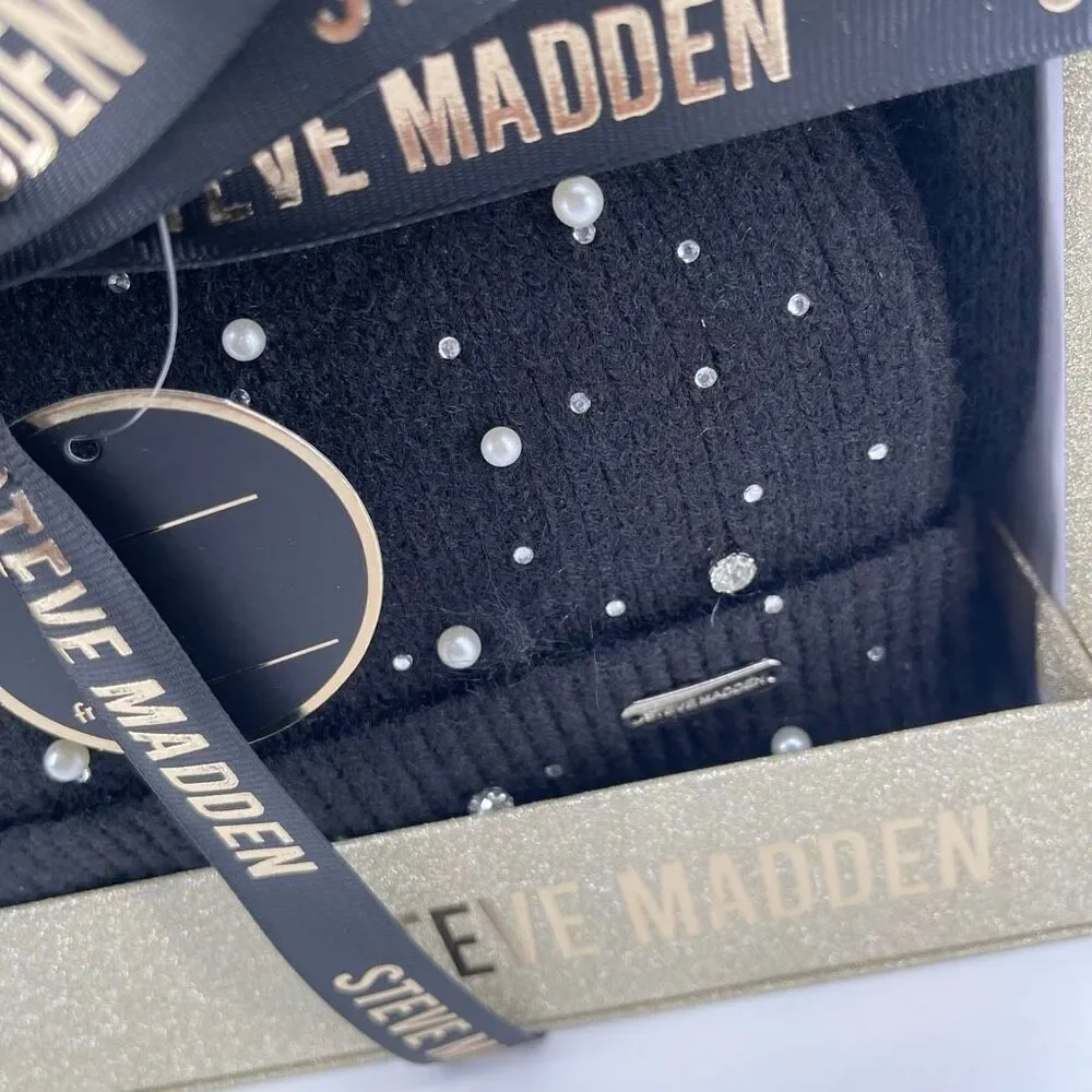 Steve Madden Women’s Embellished Beanie & Scarf Gift Set — Black — New in Box
